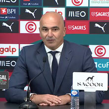 <![CDATA[ Roberto Martínez e a expulsão de Rafael Leão: «Teve uma reação positiva para ajudar o colega» ]]>
