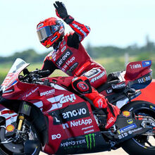 <![CDATA[ Marc Márquez conquista 100.ª vitória da carreira n