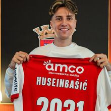 Oficial: Denis Huseinbasic é reforço do Sp. Braga
