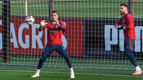Ricardo Velho, com José Sá, durante o treino da Seleção Nacional