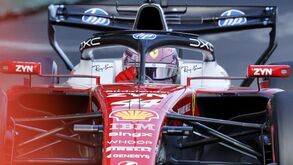 Lewis Hamilton foi o mais rápido