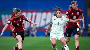 Portugal goleou a Letónia no Estoril