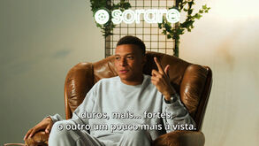 Mbappé e o debate sobre talento e trabalho de Ronaldo e Messi: «É coisa de gajos que não jogam futebol»