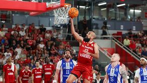 Romdhane durante o Benfica-FC Porto