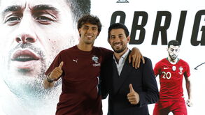 Pizzi com João Félix na homenagem na Cidade do Futebol