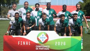 O onze que iniciou o jogo do lado do Leça