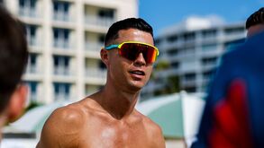 Cristiano Ronaldo aproveita sol de Miami antes do primeiro treino em solo norte-americano