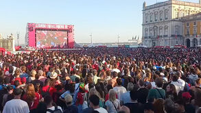 Desilusão: apito final no Portugal-RD Congo e debandada na Lisboa Football Arena