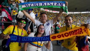 Adeptos da Colômbia e Uzbequistão na Cidade do México