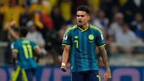 Luis Díaz foi eleito o melhor do jogo frente ao Ubzequistão