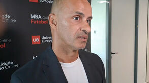 Silas sai em defesa de Cristiano Ronaldo: «O mal é que supera as expetativas»