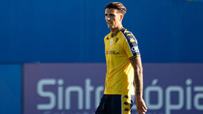 Ismael Sierra entra no último ano de contrato com o Estoril