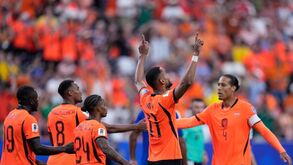 Gakpo marca no Holanda-Suécia