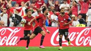 Jogadores do Egito fazem a festa frente à Nova Zelândia