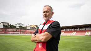 Sérgio Fonseca apresentado como novo treinador do AVS SAD