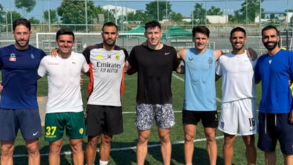 Depois da festa... o regresso ao relvado: Pavlidis mostra-se a treinar antes de se juntar à equipa
