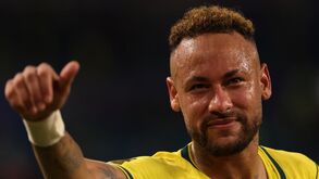 Neymar agradece aos adeptos 