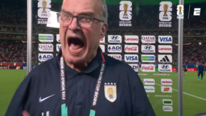 El Loco Bielsa voltou a fazer das suas: 'flash interview' começou com um berro... daqueles!