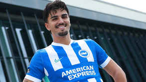 Brighton anuncia Struijk