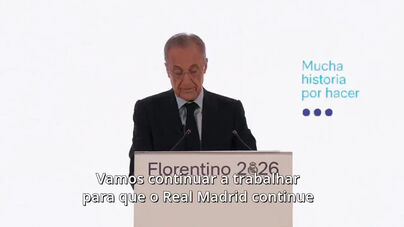 O momento em que Florentino elogia Mourinho no discurso e... tem de pedir palmas à plateia