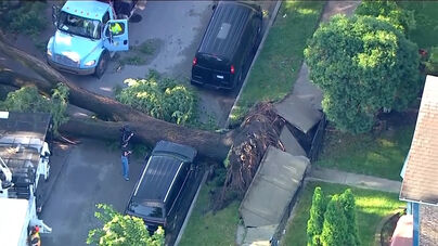 Tornados deixam rasto de destruição nos arredores de Chicago 