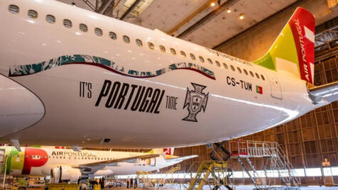 Avião da TAP com pintura a rigor para apoiar Portugal no Mundial'2026