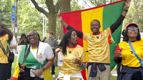 Adeptos do Gana comemoram vitória frente ao Panamá no Mundial'2026