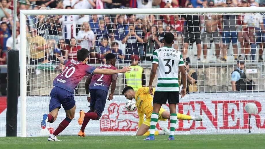 Stopira marcou penálti ao Sporting na final da Taça
