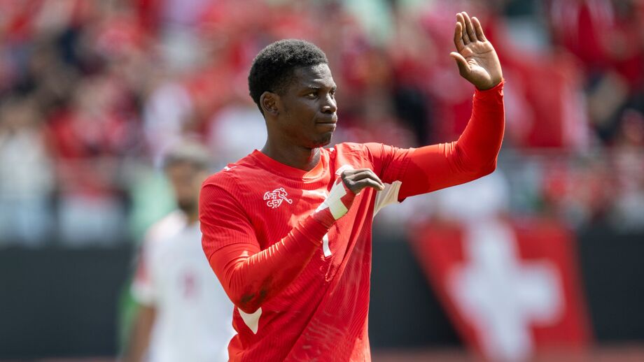 Embolo vai ter de esperar