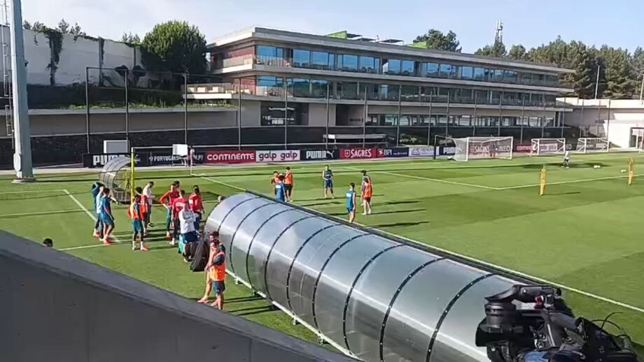 Quarteto do PSG junta-se ao grupo no domingo