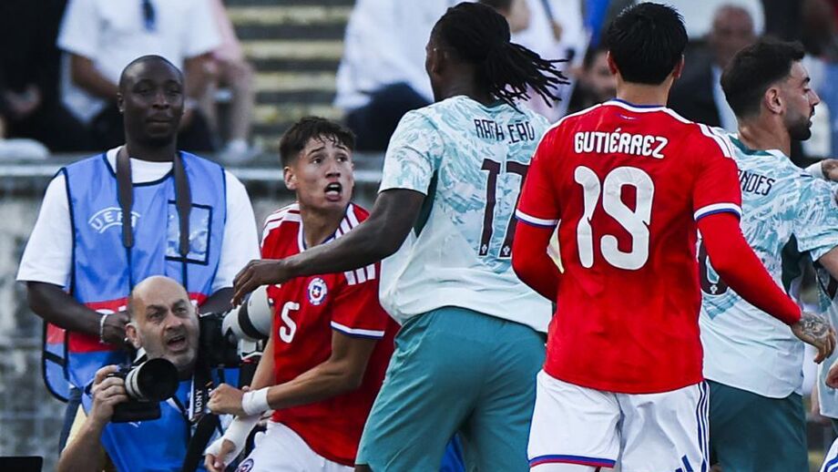 Leão foi expulso
