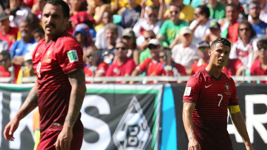 Hugo Almeida e Cristiano Ronaldo ao serviço da Seleção Nacional em 2014