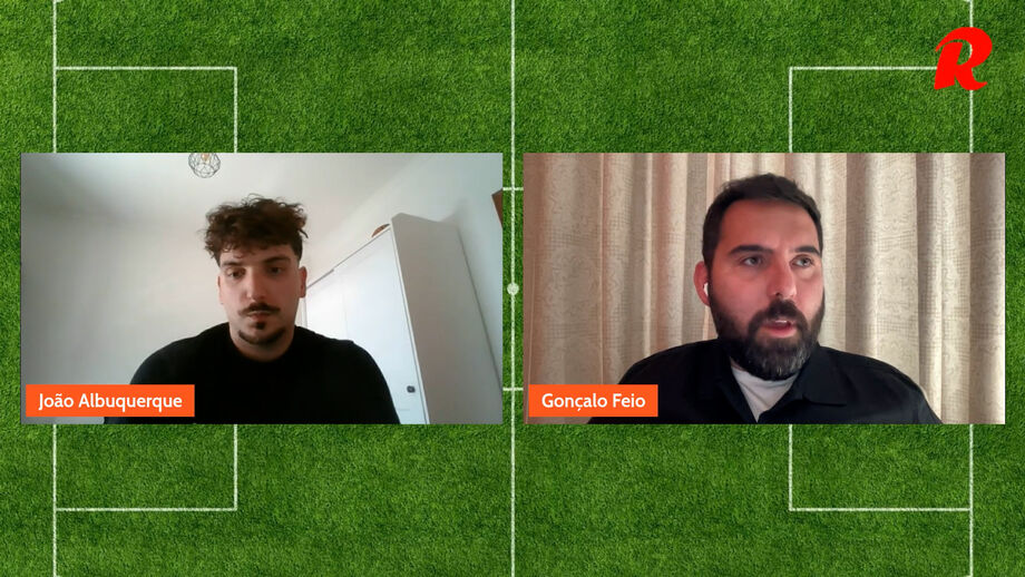 Treinador em entrevista a Record