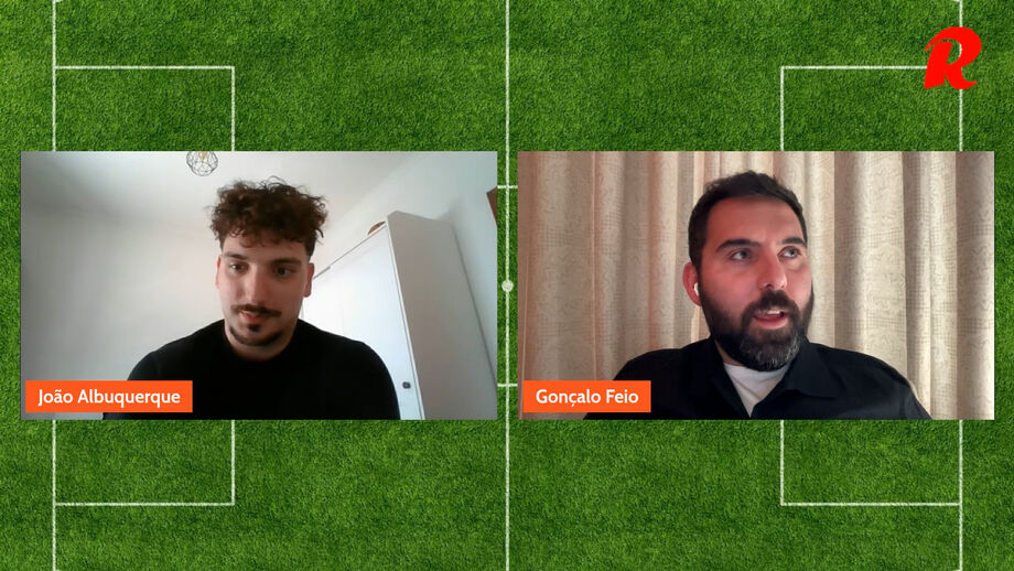 Treinador em entrevista a Record
