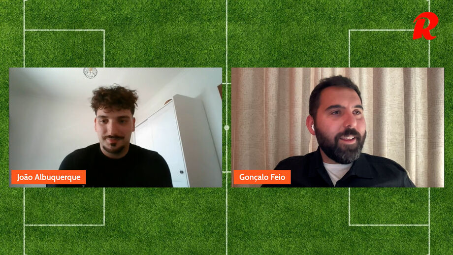 Treinador em entrevista a Record