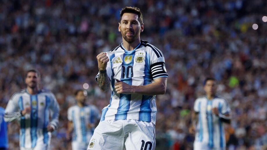 Lionel Messi marcou frente à Islândia