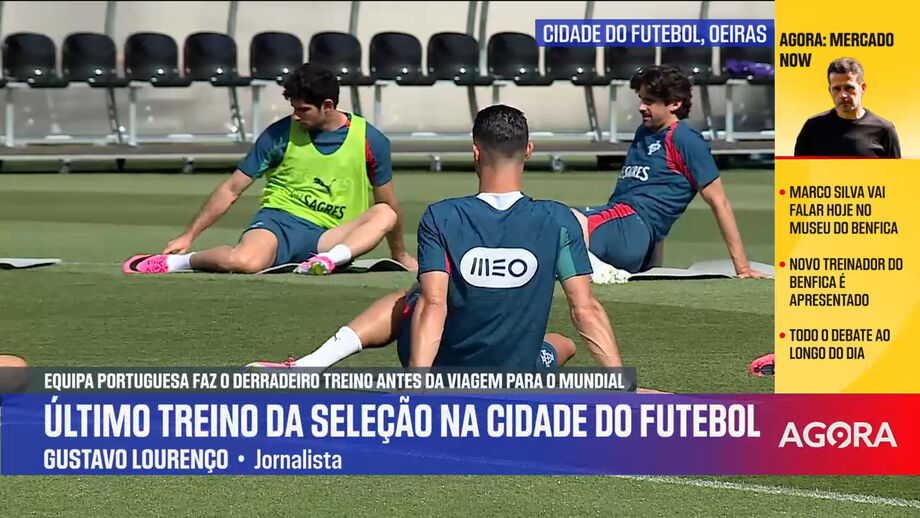 Jogadores e equipa técnica homenagearam o adepto que morreu antes do particular com a Nigéria