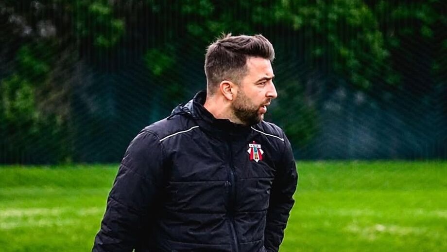 Miguel Valença festejou em Loulé a sua terceira subida à Liga 3