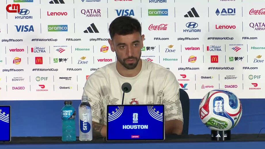 Médio português questionado sobre se o atual meio-campo é o melhor de sempre da Seleção