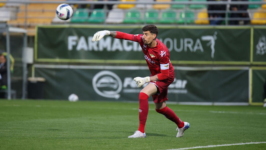 Leixões avança por Caio Secco