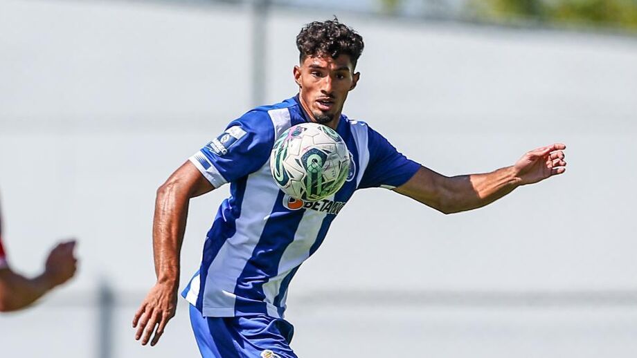 Rodrigo Fernandes em ação nos tempos do FC Porto