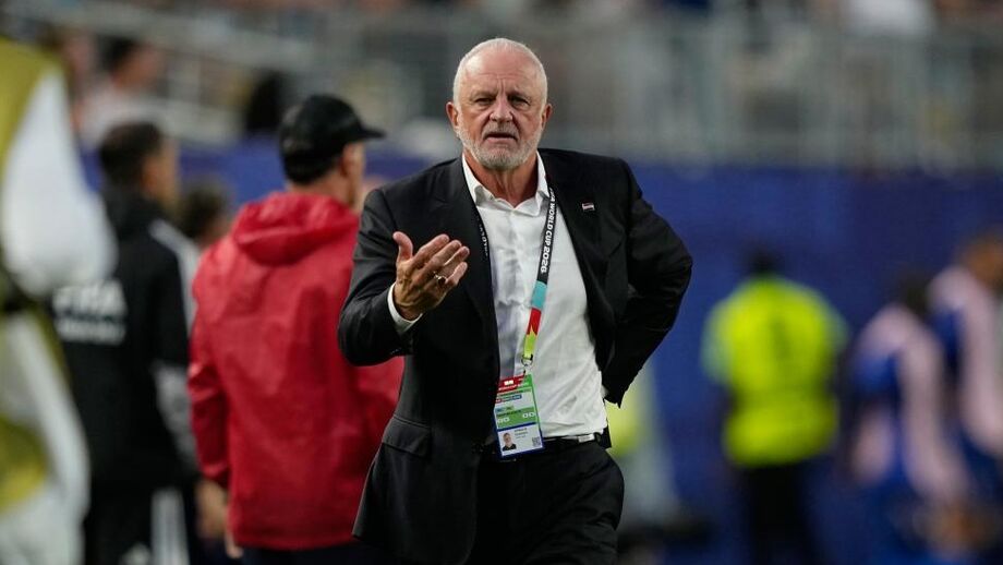 Graham Arnold, selecionador do Iraque