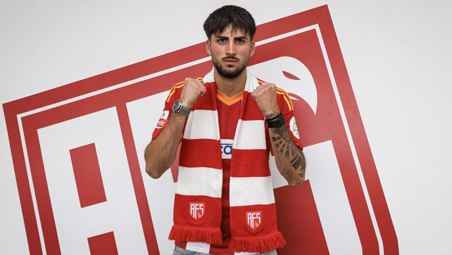 Fernando Almeida é reforço do AVS SAD