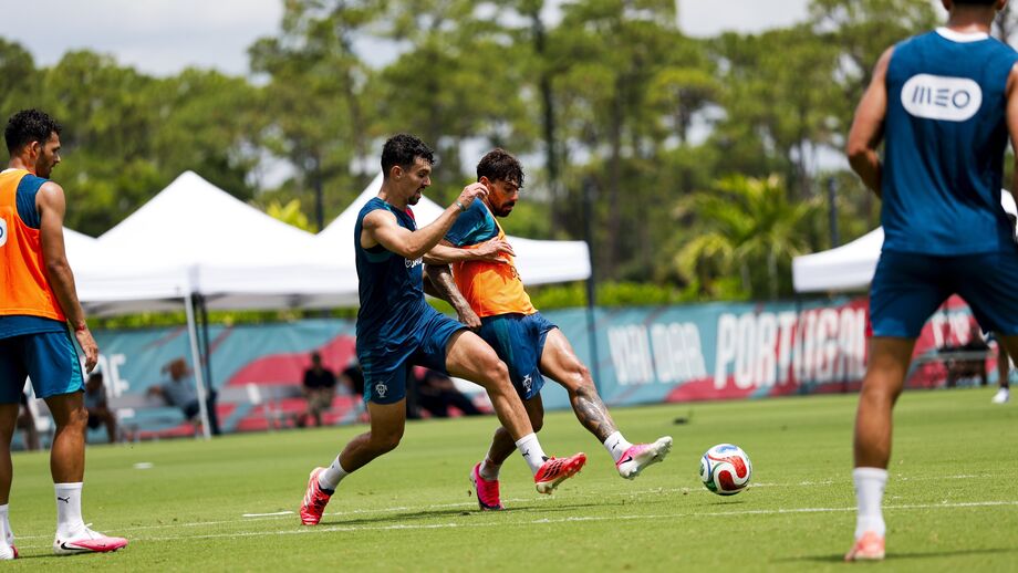 Tomás Araújo durante o treino da Seleção Nacional