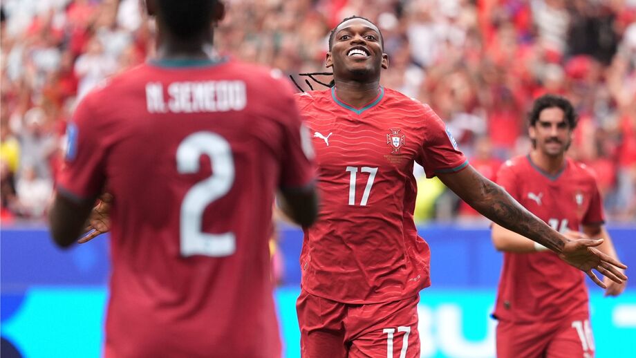 Rafael Leão festeja golo por Portugal no Mundial'2026