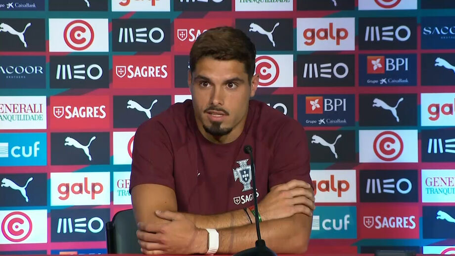 Extremo sublinhou a amizade que mantém com o companheiro de Seleção, uma relação que já vem desde os tempos em que partilhavam "a carrinha" do Sp. Braga
