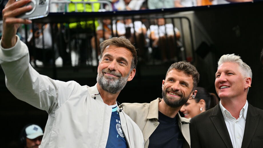 Schweinsteiger, com Klopp e Müller, no Mundial
