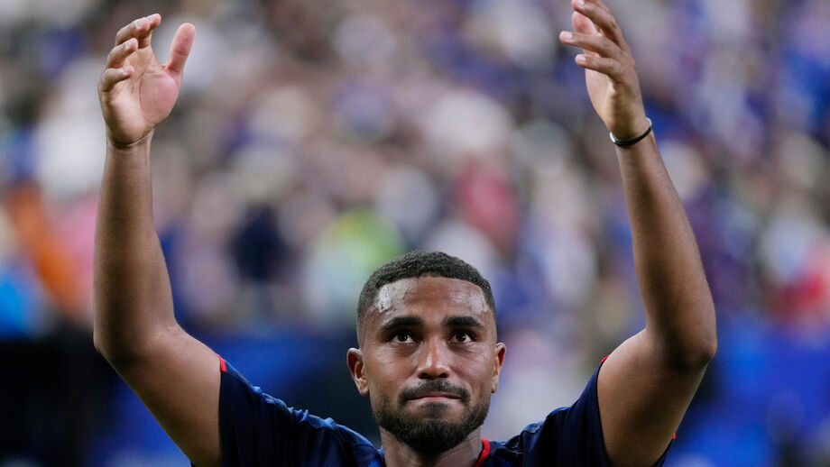 Deroy Duarte foi o melhor em campo