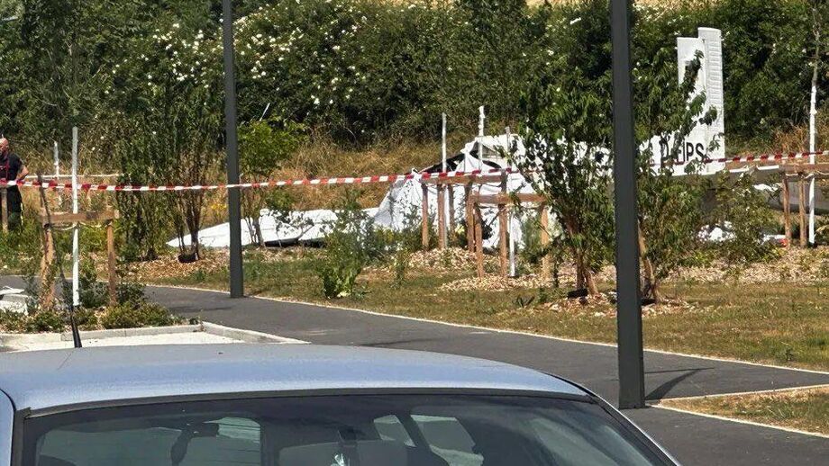 Onze mortos em queda de avião que transportava paraquedistas em Nancy, França