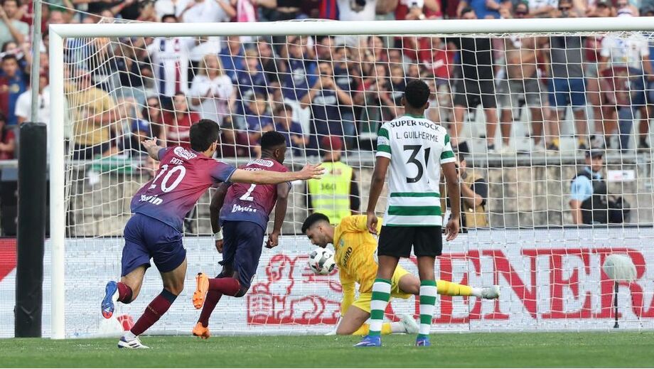 Stopira marcou penálti ao Sporting na final da Taça